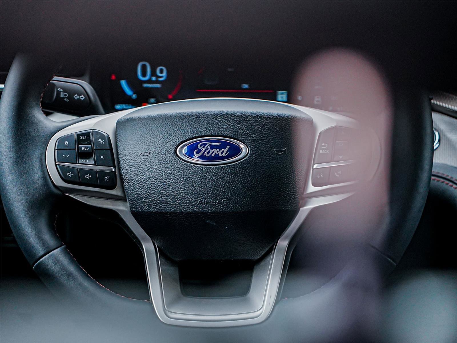 Certified 2025 Ford Explorer Active w/ Active Comfort Package RWD image 28