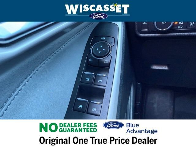 Certified 2022 Ford Explorer XLT w/ Equipment Group 202A image 27