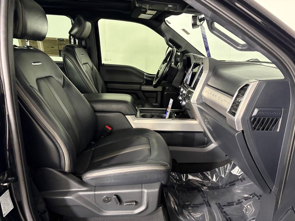 Certified 2022 Ford F450 Platinum w/ FX4 Off-Road Package AWD/4WD image 36