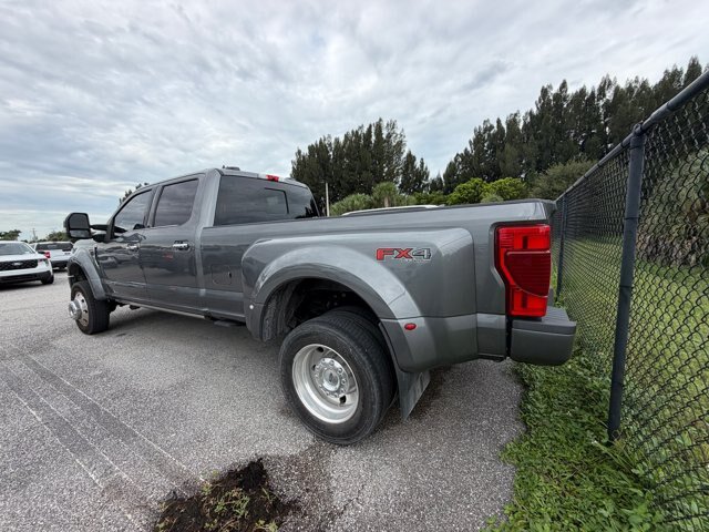 Certified 2022 Ford F450 Platinum w/ FX4 Off-Road Package AWD/4WD image 7