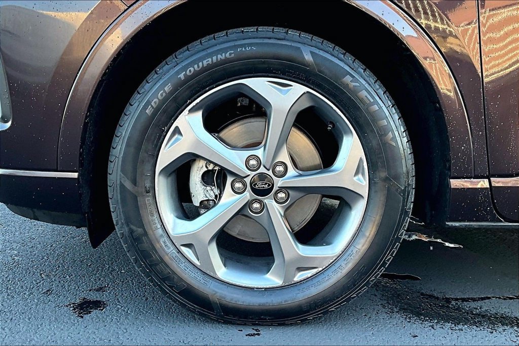 Certified 2023 Ford Escape ST-Line w/ Tech Pack #1 AWD/4WD image 9