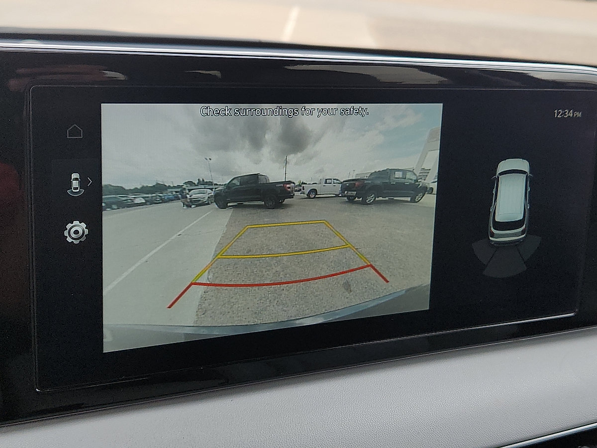 Used 2025 Hyundai Palisade SEL FWD image 9