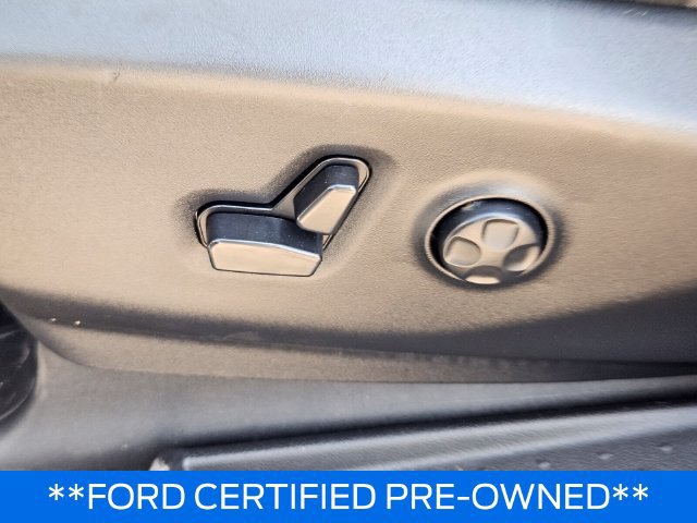 Used 2023 Chrysler Pacifica Touring FWD image 20