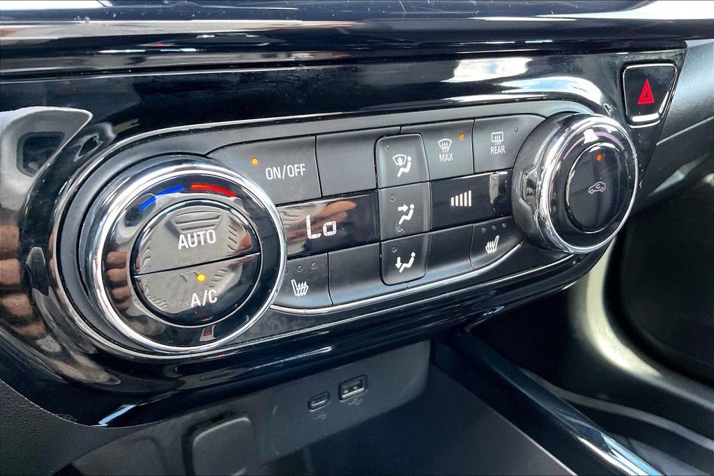 Used 2024 Chevrolet Trax RS w/ Driver Confidence Package image 25