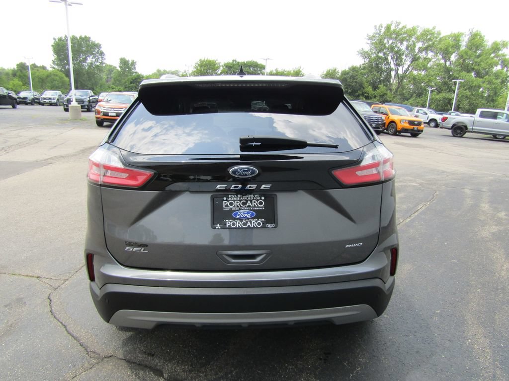 Certified 2023 Ford Edge SEL w/ Convenience Package AWD/4WD image 5