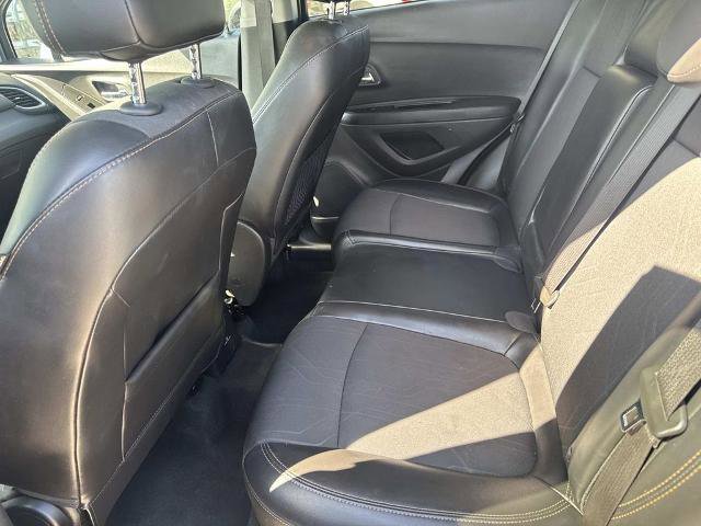 Used 2020 Chevrolet Trax LT w/ Driver Confidence Package FWD image 17