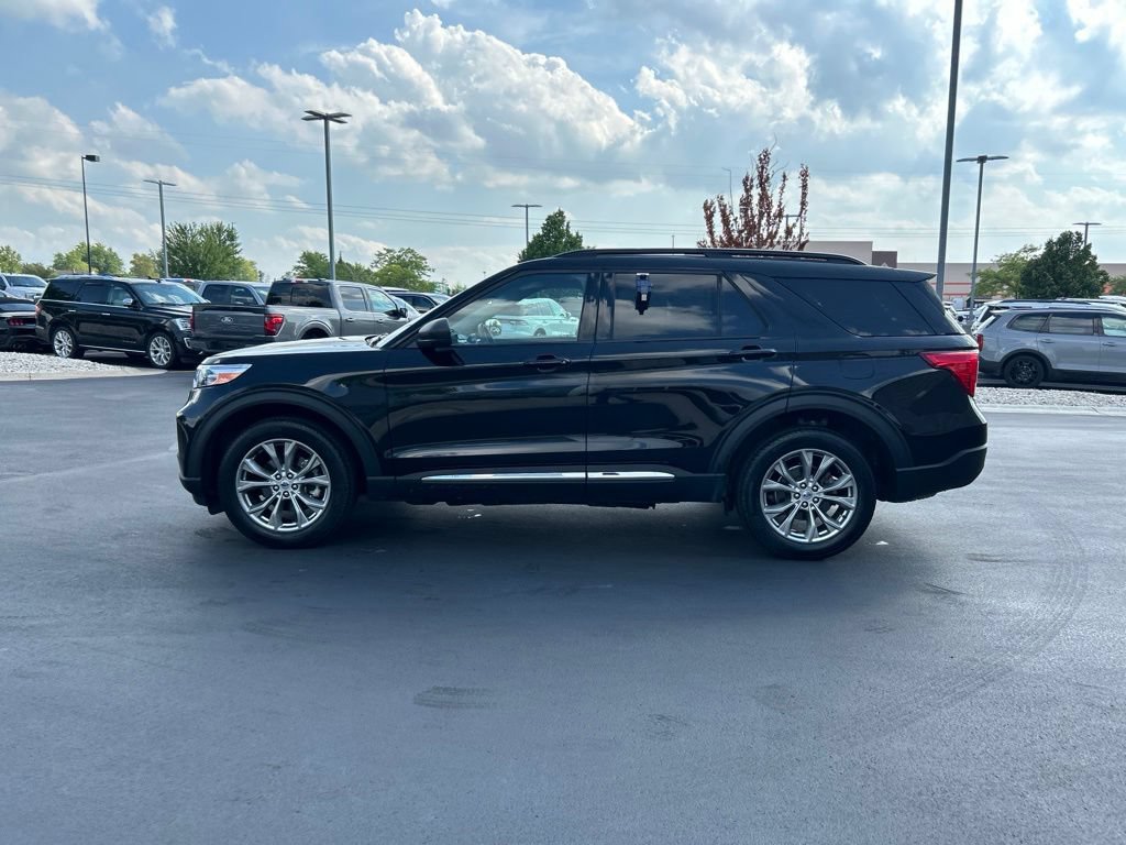 Certified 2023 Ford Explorer XLT w/ Equipment Group 202A AWD/4WD image 10