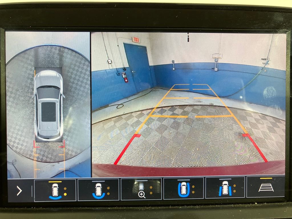 Used 2019 Chevrolet Blazer LT w/ Sun and Wheels Package image 23