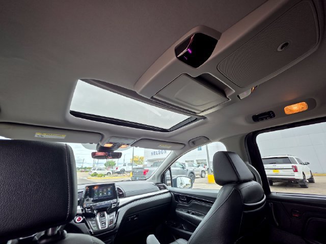 Used 2021 Honda Odyssey Touring image 16