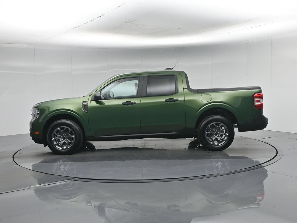 Certified 2025 Ford Maverick XLT FWD image 31