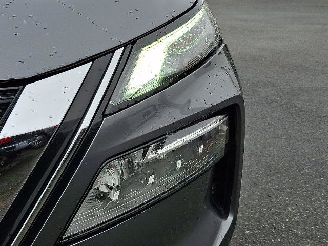 Used 2021 Nissan Rogue SV w/ Premium Package AWD/4WD image 9