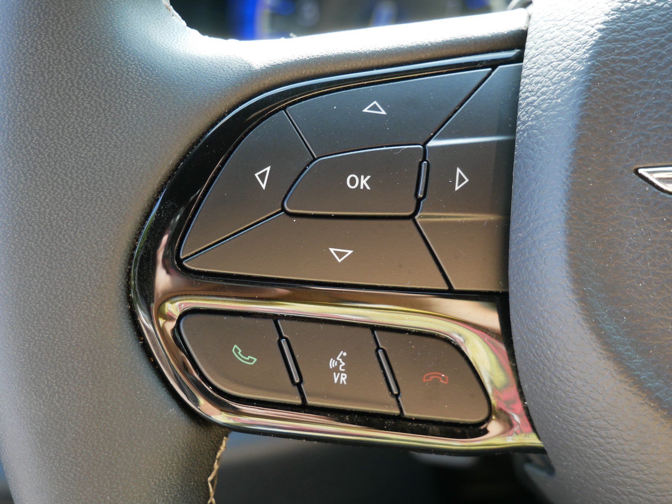 Used 2026 Chrysler Pacifica Limited w/ S Appearance Package FWD image 23