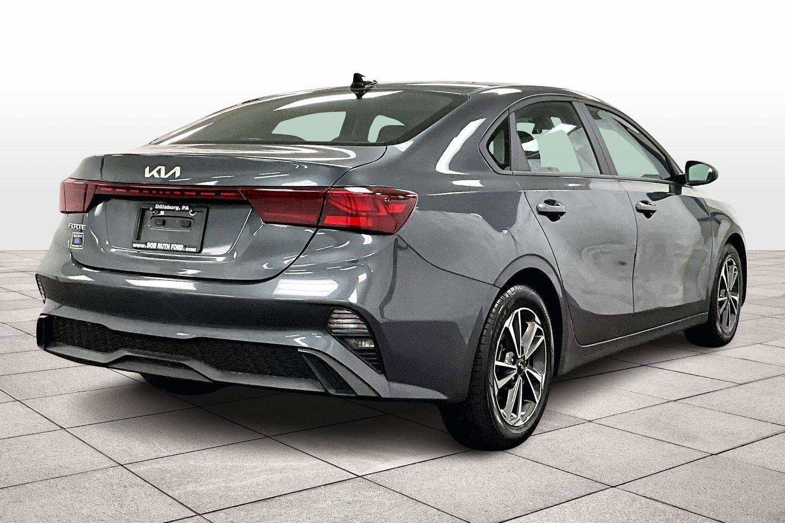 Used 2024 Kia Forte LXS image 11