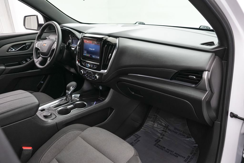 Used 2023 Chevrolet Traverse LT image 22