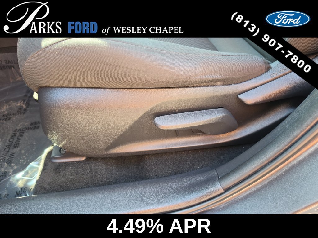Used 2021 Toyota RAV4 LE AWD/4WD image 19