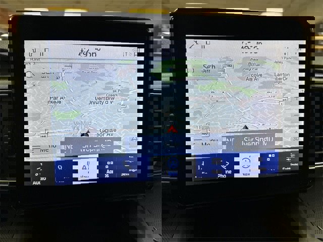 Certified 2022 Ford Explorer XLT w/ Equipment Group 202A image 10