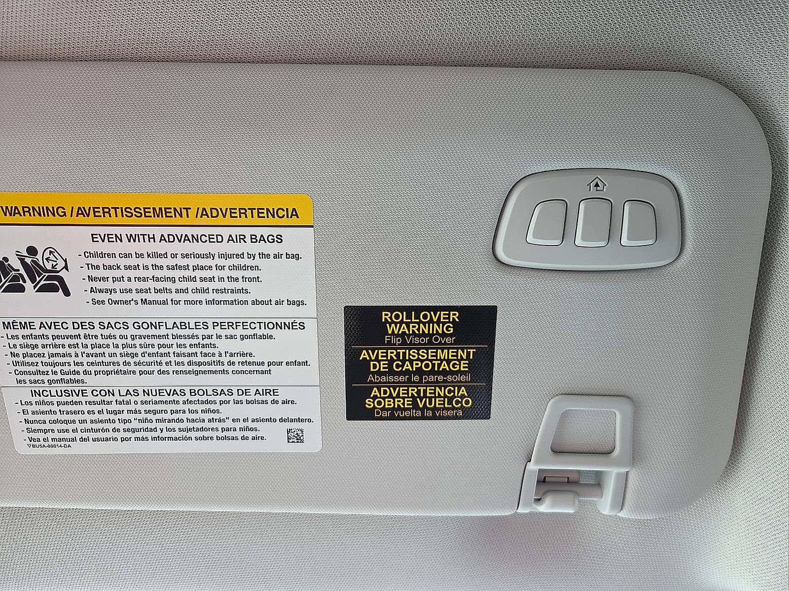 Certified 2025 Ford Escape SE w/ PHEV Premium Package FWD image 22