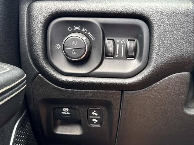 Used 2021 RAM 1500 Laramie AWD/4WD image 19