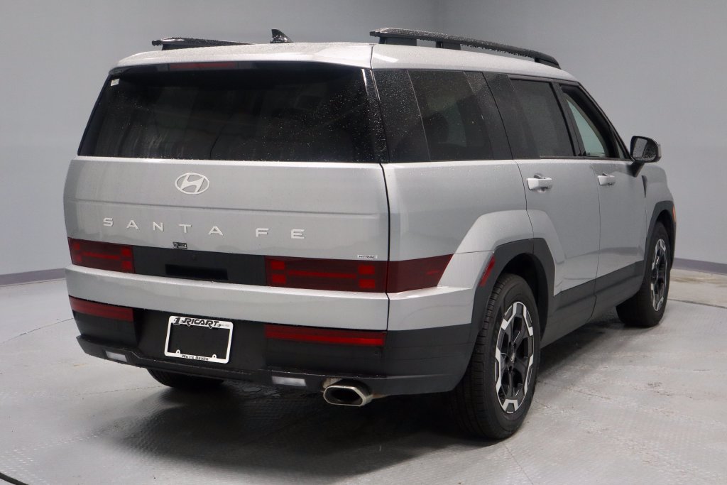 Used 2025 Hyundai Santa Fe SEL AWD/4WD image 11