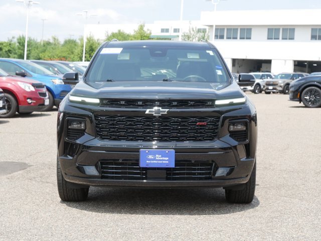 Used 2025 Chevrolet Traverse RS w/ LPO, Floor Liner Package AWD/4WD image 9
