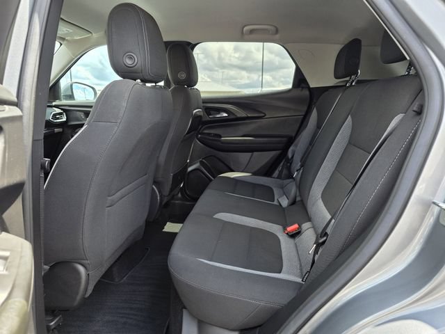 Used 2023 Chevrolet TrailBlazer LT w/ Confidence II Package FWD image 16