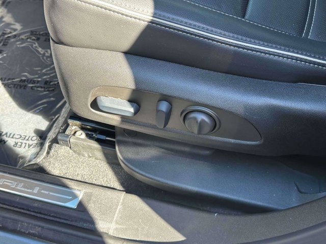 Used 2023 GMC Acadia Denali w/ Denali Ultimate Package image 20