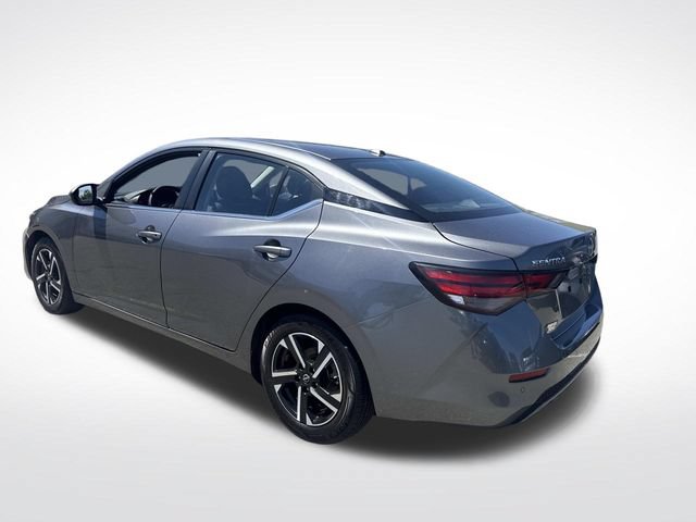 Used 2024 Nissan Sentra SV FWD image 3