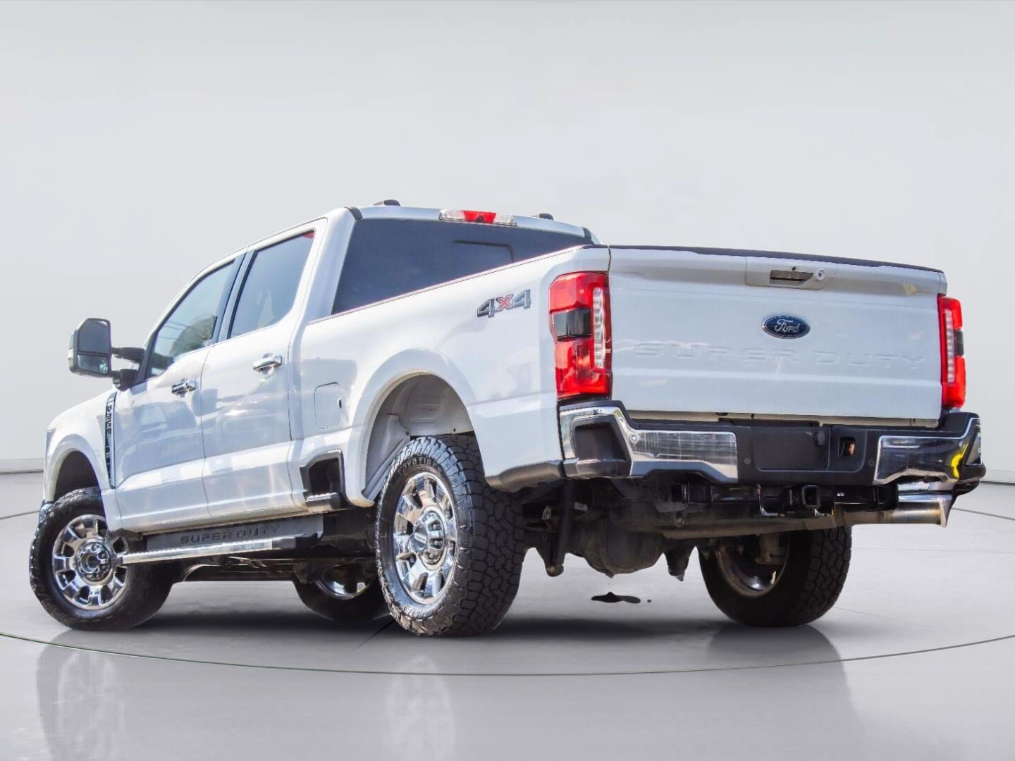 Certified 2023 Ford F250 Lariat w/ Chrome Package AWD/4WD image 3