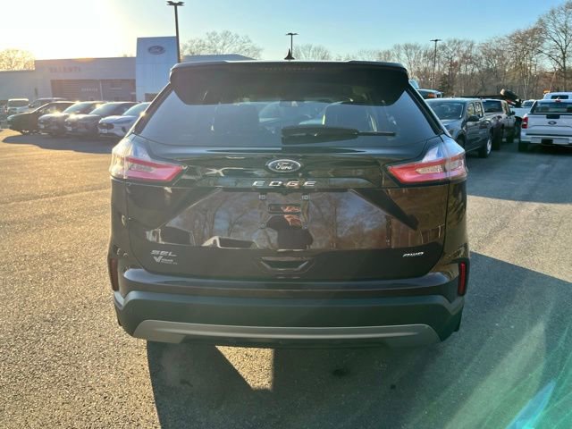 Certified 2024 Ford Edge SEL w/ Convenience Package AWD/4WD image 4