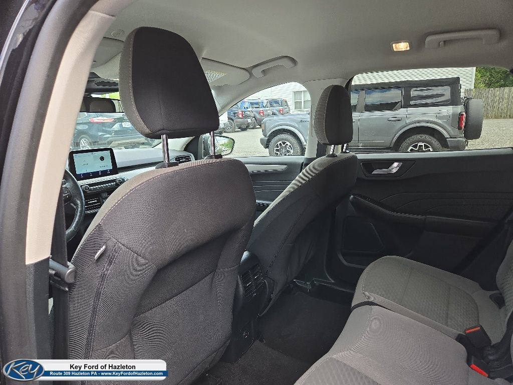 Certified 2021 Ford Escape SE w/ Cold Weather Package AWD/4WD image 40