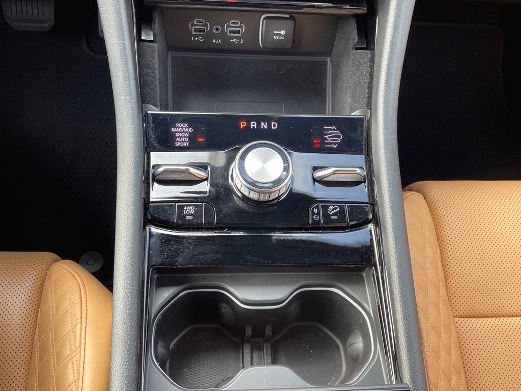 Used 2022 Jeep Grand Cherokee Summit w/ Luxury Tech Group V image 21