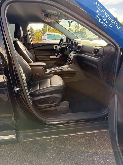 Certified 2022 Ford Explorer XLT w/ Equipment Group 202A image 37