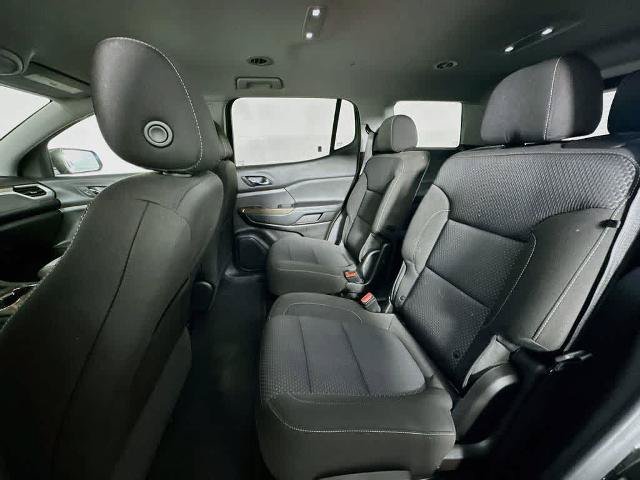 Used 2023 GMC Acadia SLE w/ Elevation Edition FWD image 14
