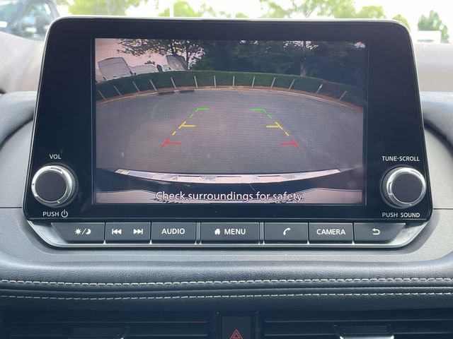 Used 2022 Nissan Rogue SV FWD image 19