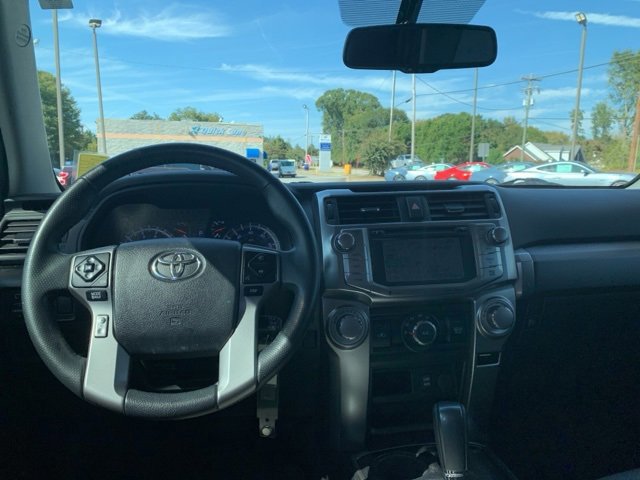 Used 2019 Toyota 4Runner SR5 Premium image 19