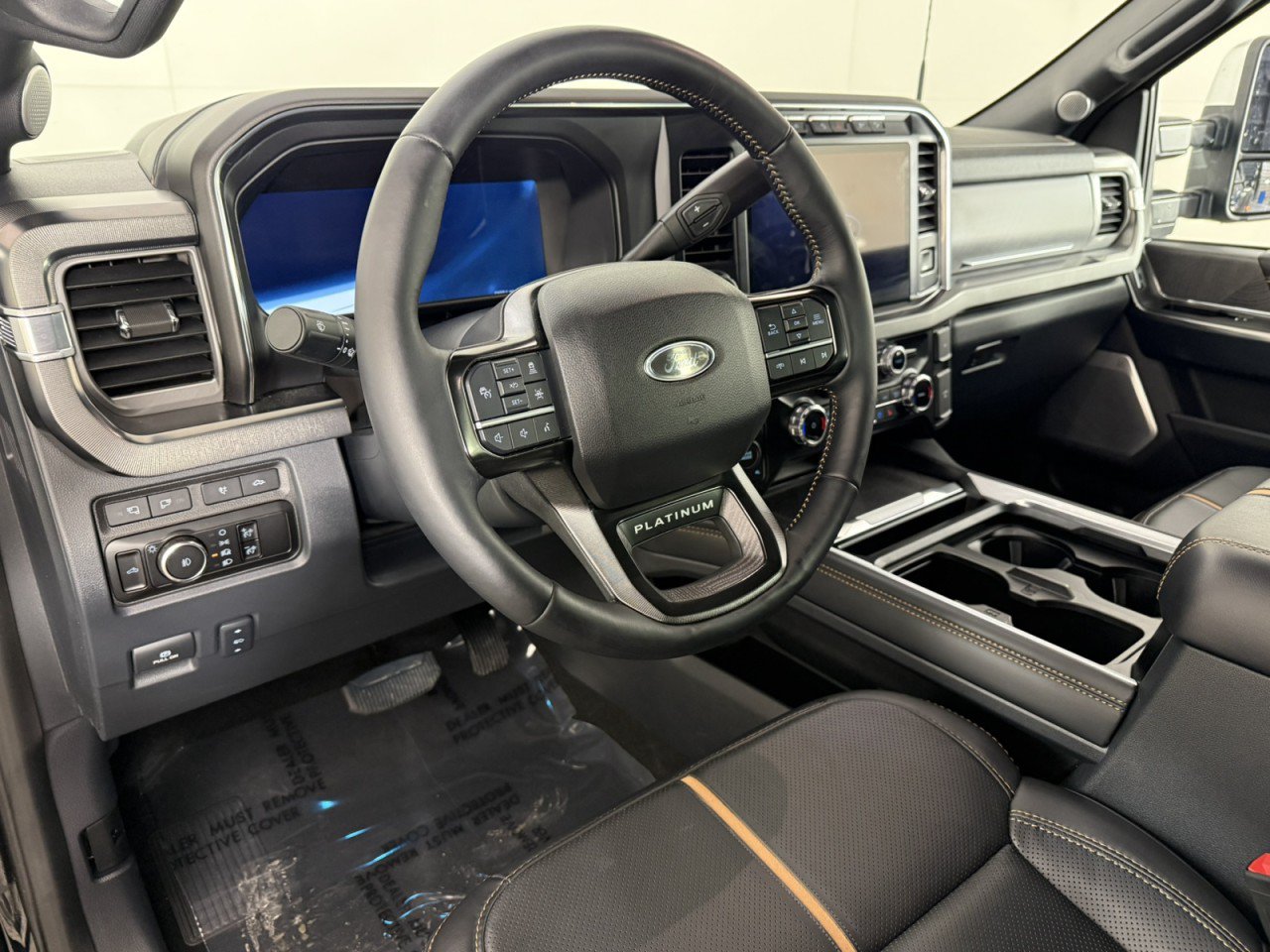 Certified 2024 Ford F450 Platinum w/ FX4 Off-Road Package AWD/4WD image 15