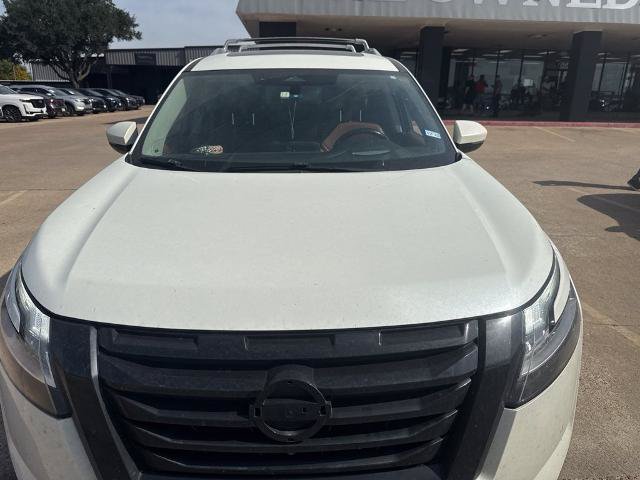 Used 2023 Nissan Pathfinder Platinum FWD image 6