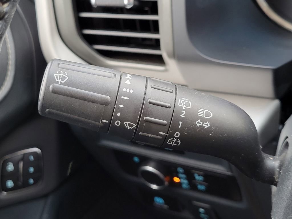 Certified 2023 Ford Expedition Max XLT image 33