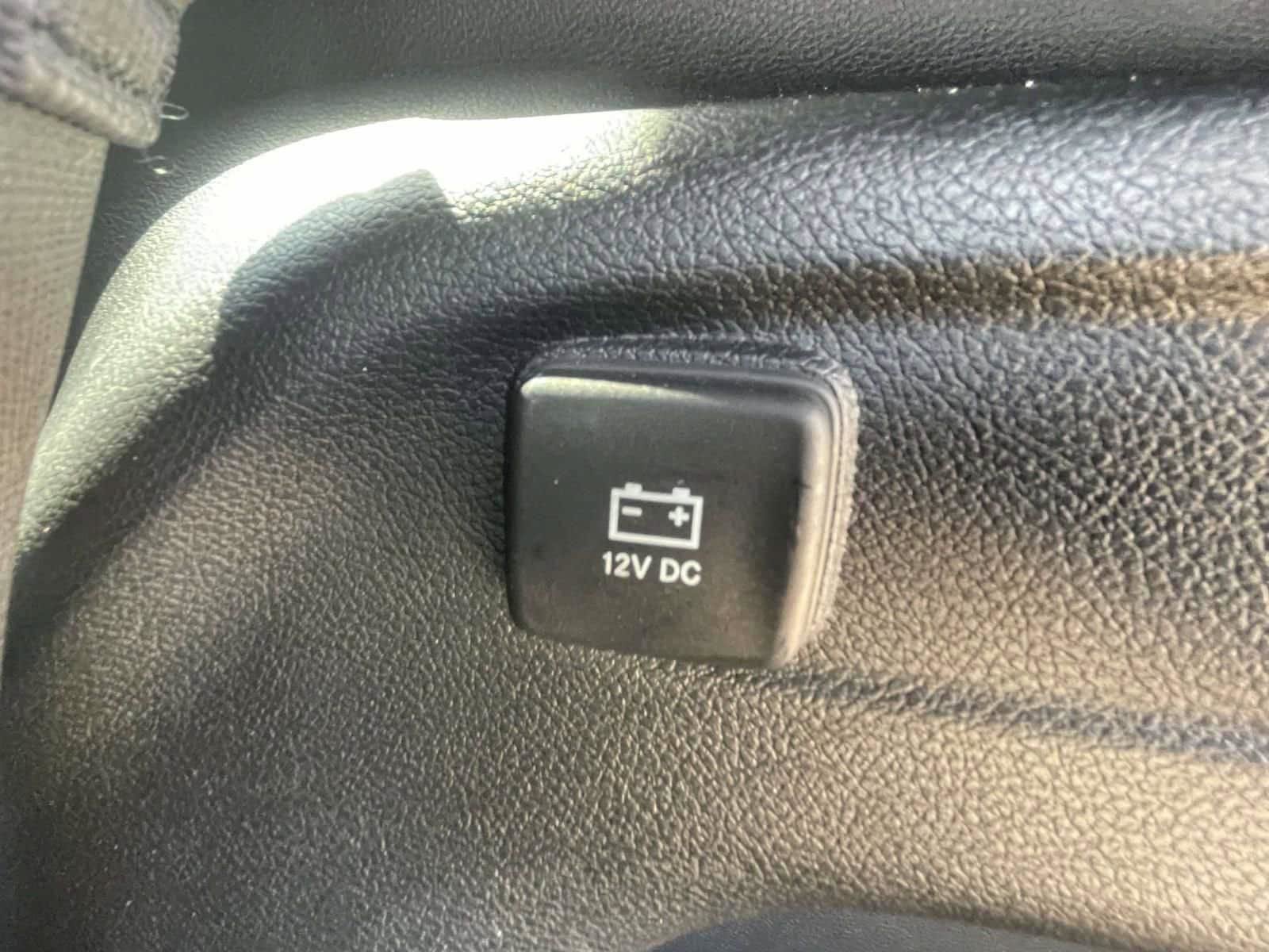 Used 2023 Jeep Grand Cherokee L Laredo AWD/4WD image 8