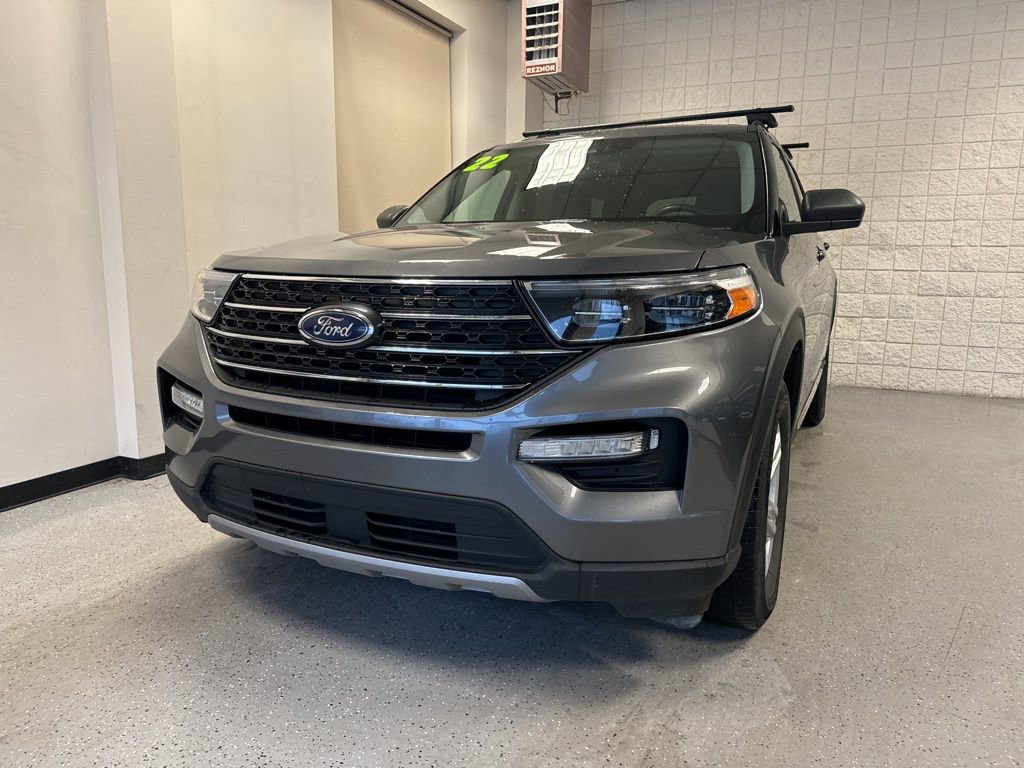 Certified 2022 Ford Explorer XLT w/ Equipment Group 202A image 13