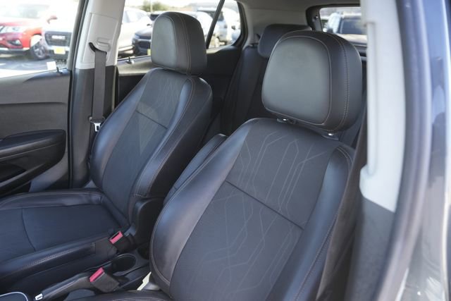 Used 2017 Chevrolet Trax LT w/ LT Convenience Package image 10