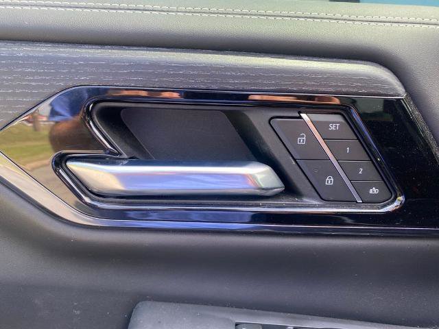 Used 2025 GMC Yukon XL AT4 Ultimate w/ LPO, Floor Liner Package AWD/4WD image 14