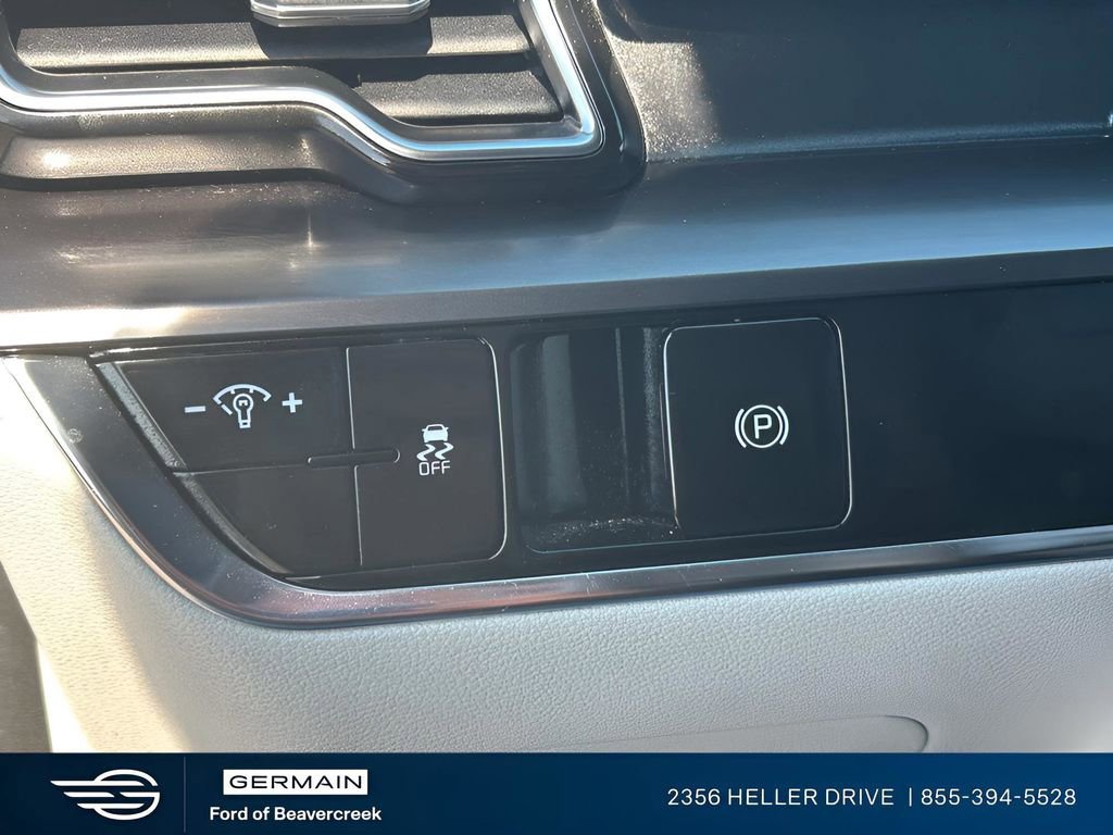 Used 2024 Kia Sportage EX FWD image 17