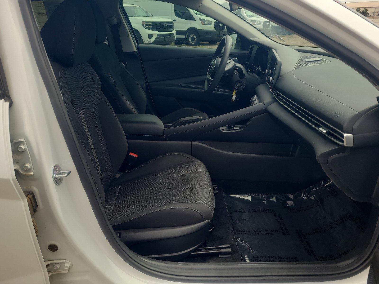 Used 2022 Hyundai Elantra SE FWD image 19