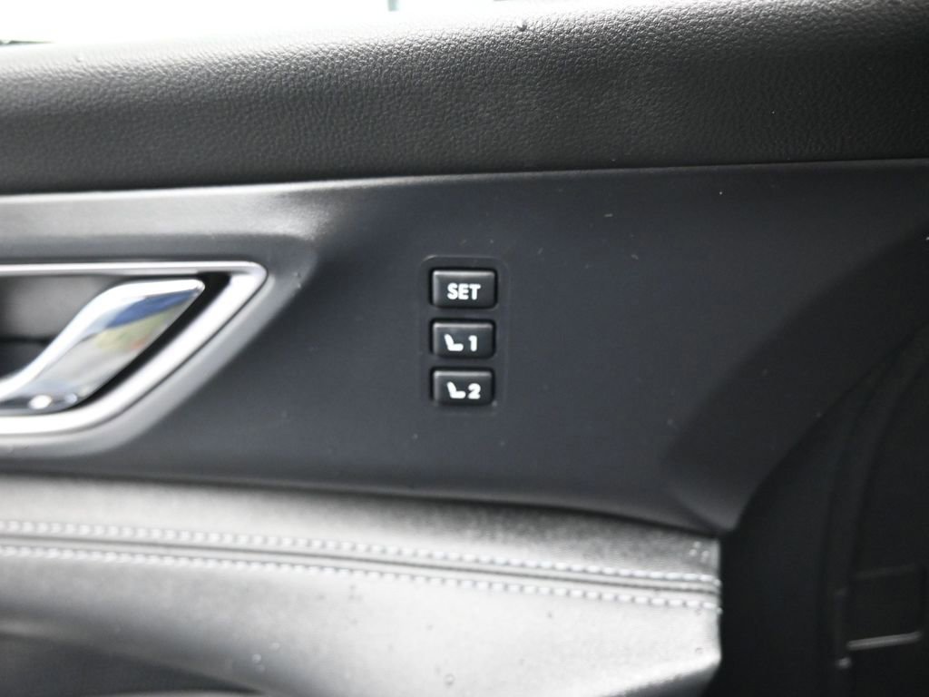 Used 2023 Subaru Ascent Limited w/ Technology Package image 39