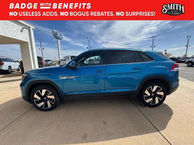 Used 2024 Volkswagen Atlas Cross Sport SE image 2