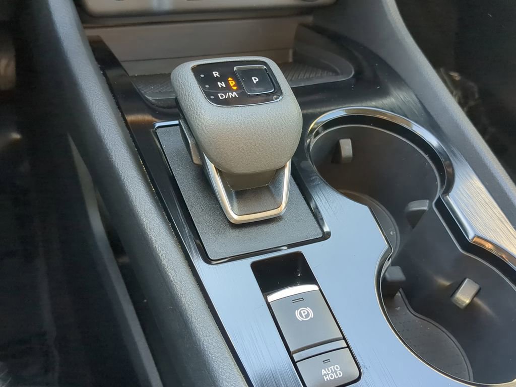 Used 2024 Nissan Rogue SV AWD/4WD image 27