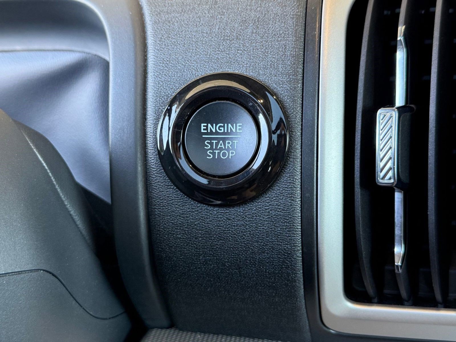 Certified 2025 Ford Expedition Max Active AWD/4WD image 29
