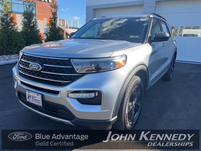 Certified 2022 Ford Explorer XLT w/ Equipment Group 202A image 8