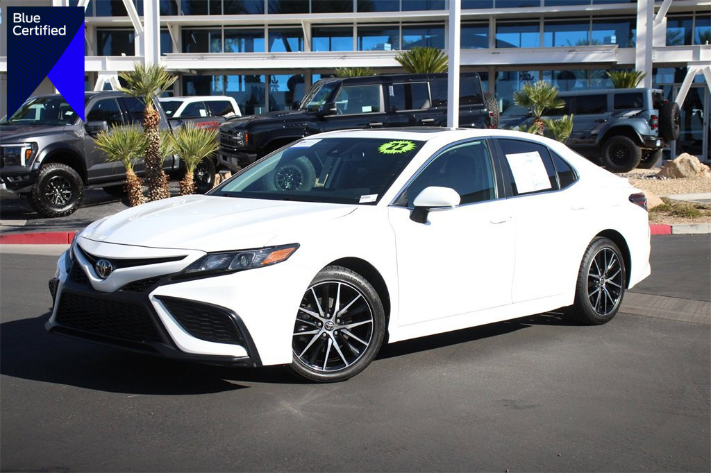 Used 2022 Toyota Camry SE w/ Convenience Package image 1